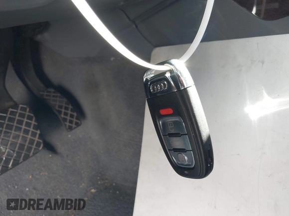 2014 Audi Q5 Premium Plus with VIN WA1DGBFP0EA023321, listed as a IAAI auction lot 41429754 with 90,025 mi miles. Bid and sale history available at carsss.com. Image 11.