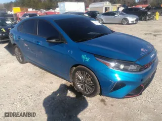 2022 Kia Forte GT-Line with VIN 3KPF54AD2NE428400, listed as a IAAI auction lot 41151463 with 96,821 mi miles. Bid and sale history available at carsss.com. Image 1.