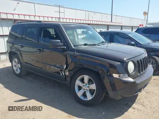 2014 Jeep Patriot Sport z VIN 1C4NJPBB7ED730157, wystawiony jako IAAI lot #41987963 z przebiegiem 118 307 mil mil oraz . Historia ofert i sprzedaży dostępna na DreamBid. Obrazek 1.