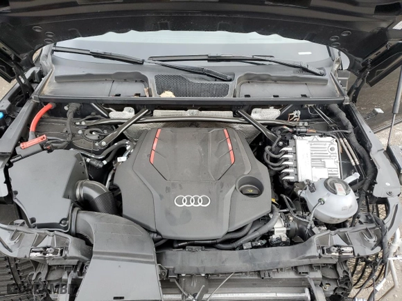2024 Audi SQ5 Prestige with VIN WA1C4AFY9R2044613, listed as a Copart auction lot 85687944 with 4,054 mi miles and Salvage Title. Bid and sale history available at carsss.com. Image 12.
