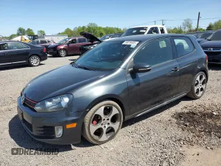 2013 Volkswagen GTI w/Conv & Sunroof z VIN WVWFD7AJ4DW122474, wystawiony jako Copart lot #55078585 z przebiegiem 138 924 mil mil oraz Czysty tytuł • Clean title. Historia ofert i sprzedaży dostępna na DreamBid. Obrazek 1.