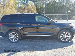 2021 Ford Explorer Platinum with VIN 1FM5K8HC8MGC50172, listed as a IAAI auction lot 41346866 with 59,704 mi miles. Bid and sale history available at carsss.com. Image 14.