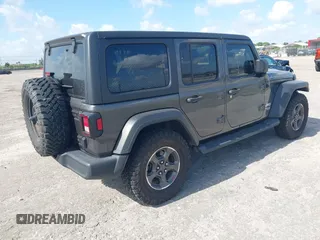 2019 Jeep Wrangler Unlimited Sport S z VIN 1C4HJXDN9KW636592, wystawiony jako IAAI lot #42159099 z przebiegiem 82 580 mil mil oraz . Historia ofert i sprzedaży dostępna na DreamBid. Obrazek 4.