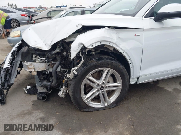 2021 Audi Q5 Premium Plus z VIN WA1E2AFY5M2071265, wystawiony jako IAAI lot #42348388 z przebiegiem 25 924 mil mil oraz . Historia ofert i sprzedaży dostępna na DreamBid. Obrazek 19.