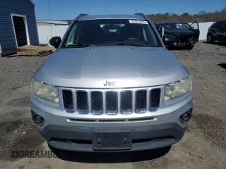 2011 Jeep Compass Latitude with VIN 1J4NT1FB0BD189881, listed as a Copart auction lot 51971015 with 95,951 mi miles and Clean Title. Bid and sale history available at carsss.com. Image 5.