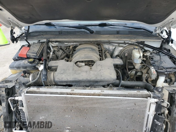 2015 GMC Yukon SLE with VIN 1GKS1AKC7FR119871, listed as a Copart auction lot 43586315 with 194,358 mi miles and Salvage Title. Bid and sale history available at carsss.com. Image 12.