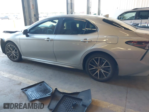 2023 Toyota Camry SE z VIN 4T1G11BK4PU093457, wystawiony jako IAAI lot #42061933 z przebiegiem 21 275 mil mil oraz . Historia ofert i sprzedaży dostępna na DreamBid. Obrazek 15.