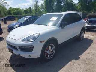 2012 Porsche Cayenne S z VIN WP1AB2A24CLA48791, wystawiony jako IAAI lot #42167069 z przebiegiem 133 819 mil mil oraz . Historia ofert i sprzedaży dostępna na DreamBid. Obrazek 2.