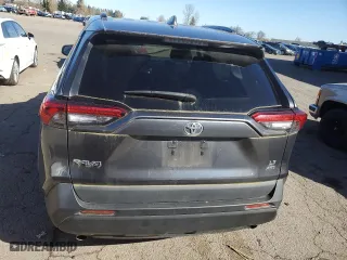 2020 Toyota RAV4 LE with VIN 2T3G1RFV8LC135425, listed as a Copart auction lot 47227025 with 15,817 mi miles and Salvage Title. Bid and sale history available at carsss.com. Image 6.