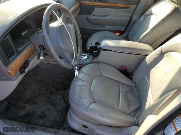2001 Lincoln Continental with VIN 1LNHM97V81Y730413, listed as a Copart auction lot 46243515 with 213,283 mi miles and Clean Title. Bid and sale history available at carsss.com. Image 7.