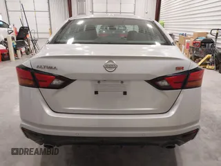 2023 Nissan Altima 2.5 SR with VIN 1N4BL4CV5PN370314, listed as a IAAI auction lot 41996759 with 36,475 mi miles. Bid and sale history available at carsss.com. Image 16.