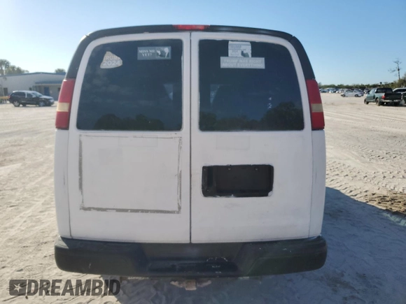 2003 Chevrolet Express Cargo with VIN 1GCFG25T931225679, listed as a Copart auction lot 82352764 with 250,164 mi miles and Clean Title. Bid and sale history available at DreamBid. Image 6.