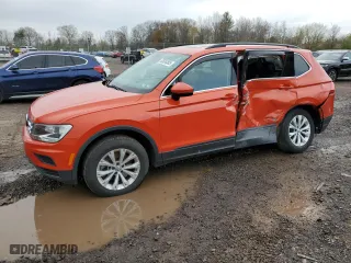 2019 Volkswagen Tiguan SE with VIN 3VV2B7AX8KM152231, listed as a Copart auction lot 52824585 with 43,410 mi miles and Salvage Title. Bid and sale history available at carsss.com. Image 1.