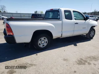 2014 Toyota Tacoma with VIN 5TFTX4CN2EX045804, listed as a Copart auction lot 49377795 with 185,779 mi miles and Salvage title. Bid and sale history available at DreamBid. Image 3.