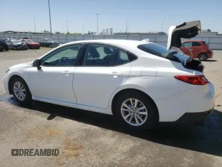 2025 Toyota Camry LE with VIN 4T1DAACK0SU001206, listed as a Copart auction lot 53159095 with 25,098 mi miles and Salvage Title. Bid and sale history available at carsss.com. Image 2.