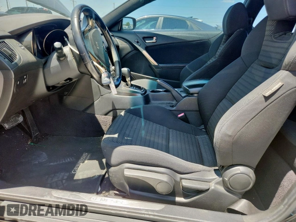2013 Hyundai Genesis Coupe 2.0T with VIN KMHHT6KD5DU090446, listed as a Copart auction lot 61403395 with 81,331 mi miles and Salvage title. Bid and sale history available at DreamBid. Image 7.