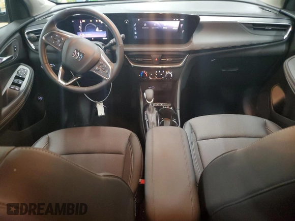 2024 Buick Encore GX Preferred z VIN KL4AMCSL3RB188350, wystawiony jako Copart lot #58574665 z przebiegiem 3 226 mil mil oraz Szkoda całkowita • Salvage title. Historia ofert i sprzedaży dostępna na DreamBid. Obrazek 8.
