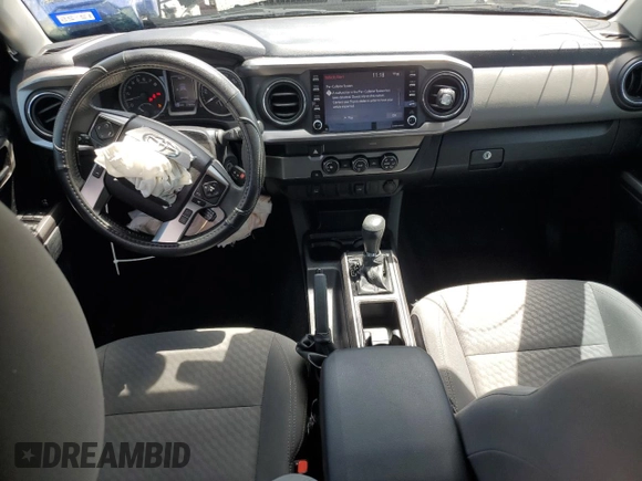 2022 Toyota Tacoma SR with VIN 3TYAX5GN9NT038043, listed as a Copart auction lot 55555025 with 31,648 mi miles and Salvage title. Bid and sale history available at DreamBid. Image 8.