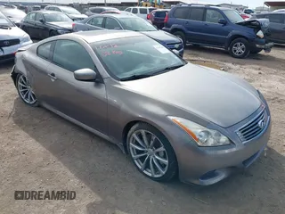 2008 Infiniti G37 Coupe Journey with VIN JNKCV64EX8M117126, listed as a IAAI auction lot 41347242 with 182,059 mi miles. Bid and sale history available at carsss.com. Image 1.