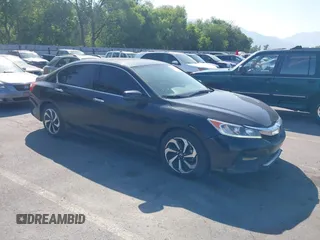 2017 Honda Accord EX-L z VIN 1HGCR3F88HA036690, wystawiony jako IAAI lot #42620488 z przebiegiem 62 283 mil mil oraz . Historia ofert i sprzedaży dostępna na DreamBid. Obrazek 1.