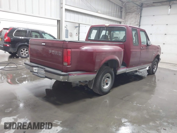 1993 Ford F-150 z VIN 1FTEX14NXPKA08103, wystawiony jako IAAI lot #41861872 z przebiegiem 153 947 mil mil oraz . Historia ofert i sprzedaży dostępna na DreamBid. Obrazek 4.