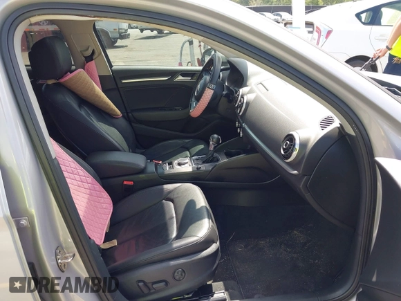 2015 Audi A3 Premium Plus z VIN WAUCCGFF6F1061507, wystawiony jako IAAI lot #42502310 z przebiegiem 131 670 mil mil oraz . Historia ofert i sprzedaży dostępna na DreamBid. Obrazek 5.