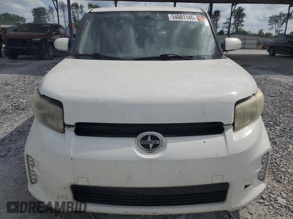 2013 Scion xB z VIN JTLZE4FE1DJ047657, wystawiony jako Copart lot #54061145 z przebiegiem Nie podano mil oraz Czysty tytuł • Clean title. Historia ofert i sprzedaży dostępna na DreamBid. Obrazek 5.