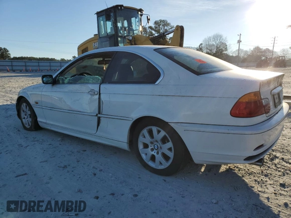 2000 BMW 3 Series 323Ci with VIN WBABM3342YJN88421, listed as a Copart auction lot 87962185 with Not Provided miles and Salvage Title. Bid and sale history available at DreamBid. Image 2.