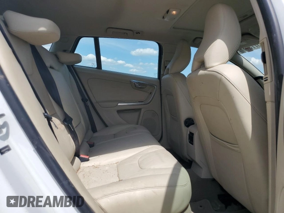 2015 Volvo V60 z VIN YV1612SD8F1199783, wystawiony jako Copart lot #55775985 z przebiegiem 163 589 mil mil oraz Szkoda całkowita • Salvage title. Historia ofert i sprzedaży dostępna na DreamBid. Obrazek 10.