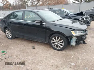 2013 Volkswagen Jetta SE with VIN 3VWDP7AJ1DM288236, listed as a IAAI auction lot 41706050 with 156,898 mi miles and . Bid and sale history available at DreamBid. Image 1.