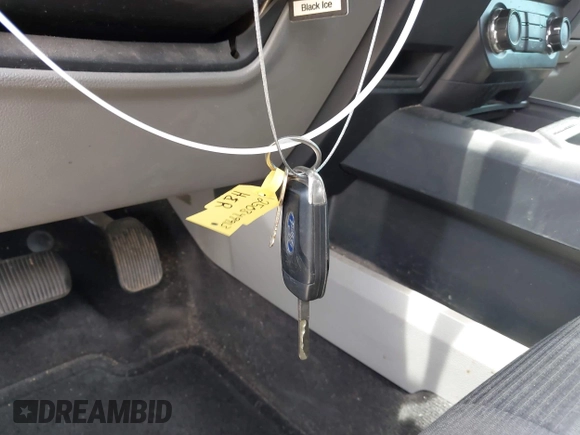 2017 Ford F-150 XL with VIN 1FTEW1EF6HKD16042, listed as a IAAI auction lot 42144692 with 197,591 mi miles and . Bid and sale history available at DreamBid. Image 11.