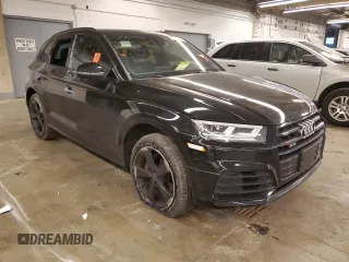 2020 Audi SQ5 Premium Plus with VIN WA1B4AFY6L2113888, listed as a Copart auction lot 60945124 with Not Provided miles and Salvage Title. Bid and sale history available at DreamBid. Image 4.