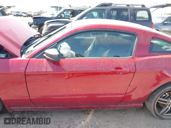 2014 Ford Mustang V6 с VIN 1ZVBP8AM8E5305838, выставлен на аукционе IAAI как лот 41923695 с пробегом 119 831 миль миль и . История ставок и продаж доступна на DreamBid. Изображение 14.