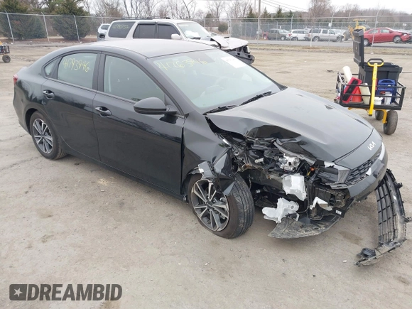 2024 Kia Forte LXS z VIN 3KPF24ADXRE744271, wystawiony jako IAAI lot #41793946 z przebiegiem 11 923 mil mil oraz . Historia ofert i sprzedaży dostępna na DreamBid. Obrazek 1.