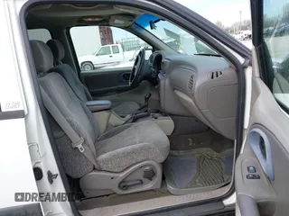 2003 Chevrolet TrailBlazer LS with VIN 1GNDT13S532343267, listed as a IAAI auction lot 41898734 with 237,267 mi miles and . Bid and sale history available at DreamBid. Image 5.