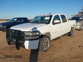 2008 Chevrolet Silverado 1500 1LT with VIN 3GCEC13J28G170004, listed as a IAAI auction lot 41690352 with 238,573 mi miles and . Bid and sale history available at DreamBid. Image 19.