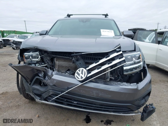 2018 Volkswagen Atlas 3.6L V6 SEL with VIN 1V2MR2CA7JC543769, listed as a IAAI auction lot 41479621 with 122,699 mi miles. Bid and sale history available at carsss.com. Image 12.