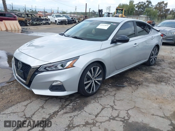 2020 Nissan Altima SR with VIN 1N4BL4CV6LN310472, listed as a IAAI auction lot 41919890 with 122,705 mi miles and . Bid and sale history available at carsss.com. Image 20.