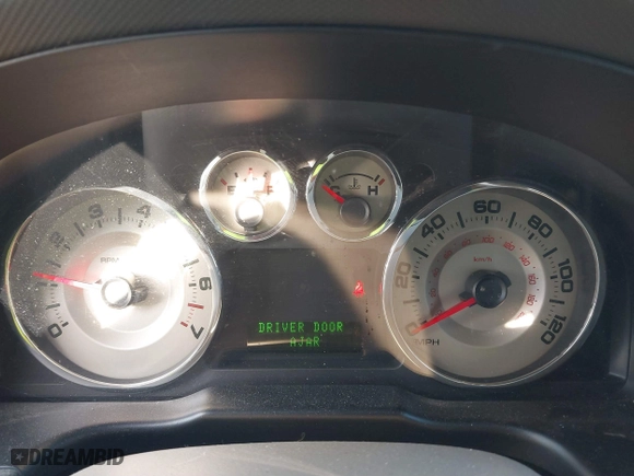 2009 Ford Edge SEL with VIN 2FMDK38CX9BA45384, listed as a IAAI auction lot 41227615 with 116,001 mi miles. Bid and sale history available at carsss.com. Image 7.