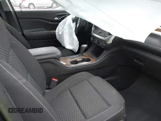 2019 GMC Acadia SLE z VIN 1GKKNKLA4KZ176496, wystawiony jako IAAI lot #42157837 z przebiegiem Nie podano mil oraz . Historia ofert i sprzedaży dostępna na DreamBid. Obrazek 5.