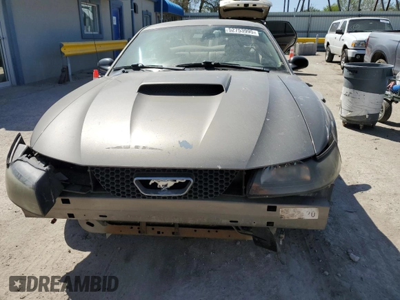 2002 Ford Mustang GT Deluxe with VIN 1FAFP42X62F224855, listed as a Copart auction lot 52753995 with 231,592 mi miles and Salvage title. Bid and sale history available at DreamBid. Image 5.