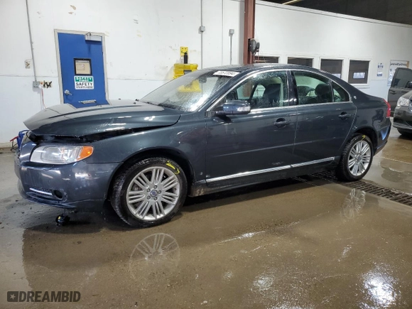 2009 Volvo S80 I6 Turbo with VIN YV1AR992591104746, listed as a Copart auction lot 43785005 with 216,292 mi miles and Salvage Title. Bid and sale history available at carsss.com. Image 1.