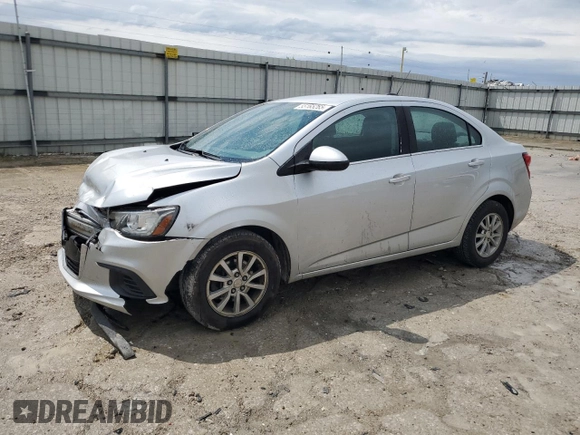 2017 Chevrolet Sonic LT z VIN 1G1JD5SH9H4122507, wystawiony jako Copart lot #55165265 z przebiegiem 173 818 mil mil oraz Szkoda całkowita • Salvage title. Historia ofert i sprzedaży dostępna na DreamBid. Obrazek 1.