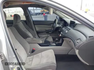 2009 Honda Accord LX-P z VIN JHMCP26469C005373, wystawiony jako IAAI lot #42327105 z przebiegiem 195 361 mil mil oraz . Historia ofert i sprzedaży dostępna na DreamBid. Obrazek 5.