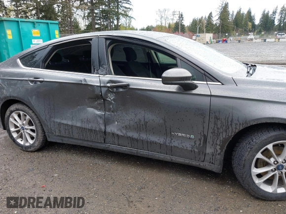 2019 Ford Fusion SE with VIN 3FA6P0LU6KR272193, listed as a IAAI auction lot 41993485 with 132,845 mi miles and . Bid and sale history available at DreamBid. Image 6.