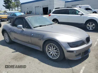 2002 BMW Z3 2.5 z VIN 4USCN334X2LM06491, wystawiony jako Copart lot #61502915 z przebiegiem 110 956 mil mil oraz Szkoda całkowita • Salvage title. Historia ofert i sprzedaży dostępna na DreamBid. Obrazek 4.