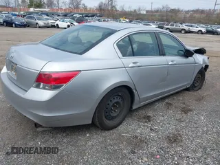 2008 Honda Accord LX z VIN 1HGCP26388A037276, wystawiony jako IAAI lot #41907664 z przebiegiem Nie podano mil oraz . Historia ofert i sprzedaży dostępna na DreamBid. Obrazek 4.