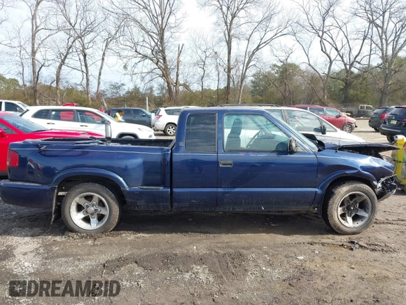 2002 GMC Sonoma SL Fleet with VIN 1GTCS19W528124872, listed as a IAAI auction lot 41452249 with 1 mi miles. Bid and sale history available at carsss.com. Image 14.
