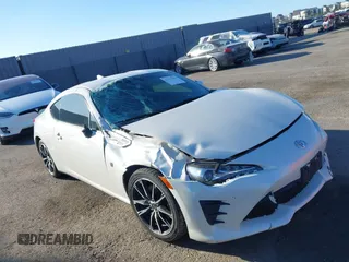 2017 Toyota 86 with VIN JF1ZNAA13H9703109, listed as a IAAI auction lot 41615885 with 134,757 mi miles. Bid and sale history available at carsss.com. Image 6.