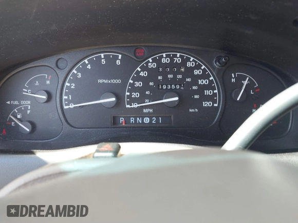 2000 Ford Explorer Eddie Bauer с VIN 1FMZU74E9YZB26239, выставлен на аукционе IAAI как лот 40233257 с пробегом 193 592 миль миль и . История ставок и продаж доступна на DreamBid. Изображение 7.